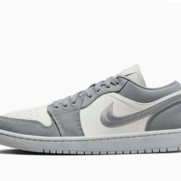 Air Jordan 1 low SE - Picture 2 of 9